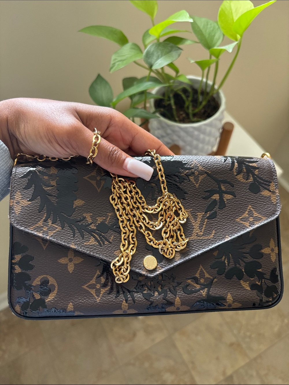 Louis Vuitton Brown Monogram Floral Envelope Crossbody with Gold Chain - Picture 5 of 9